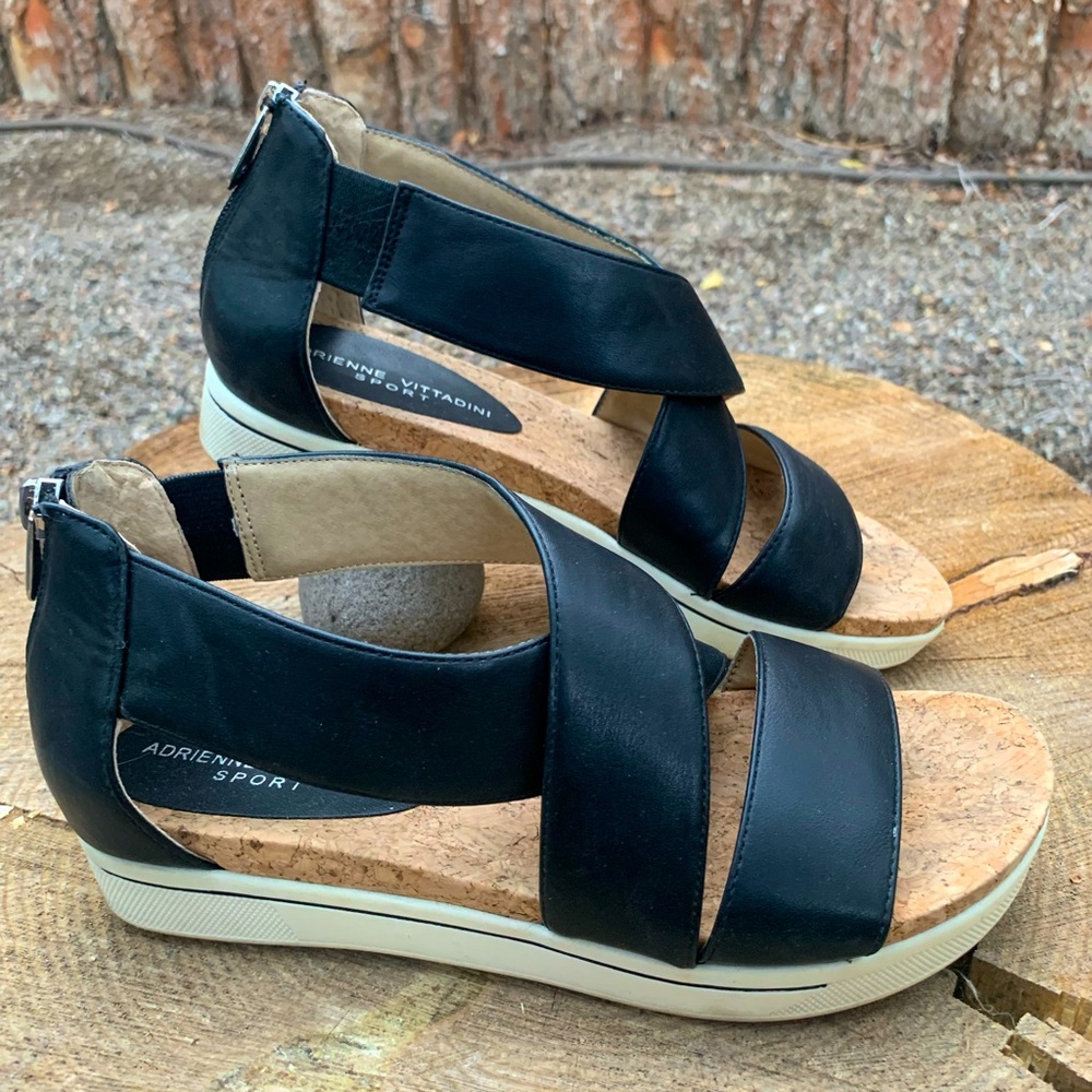 Adrienne Vittadini Cute Black Athletic Sandal 7 1/2